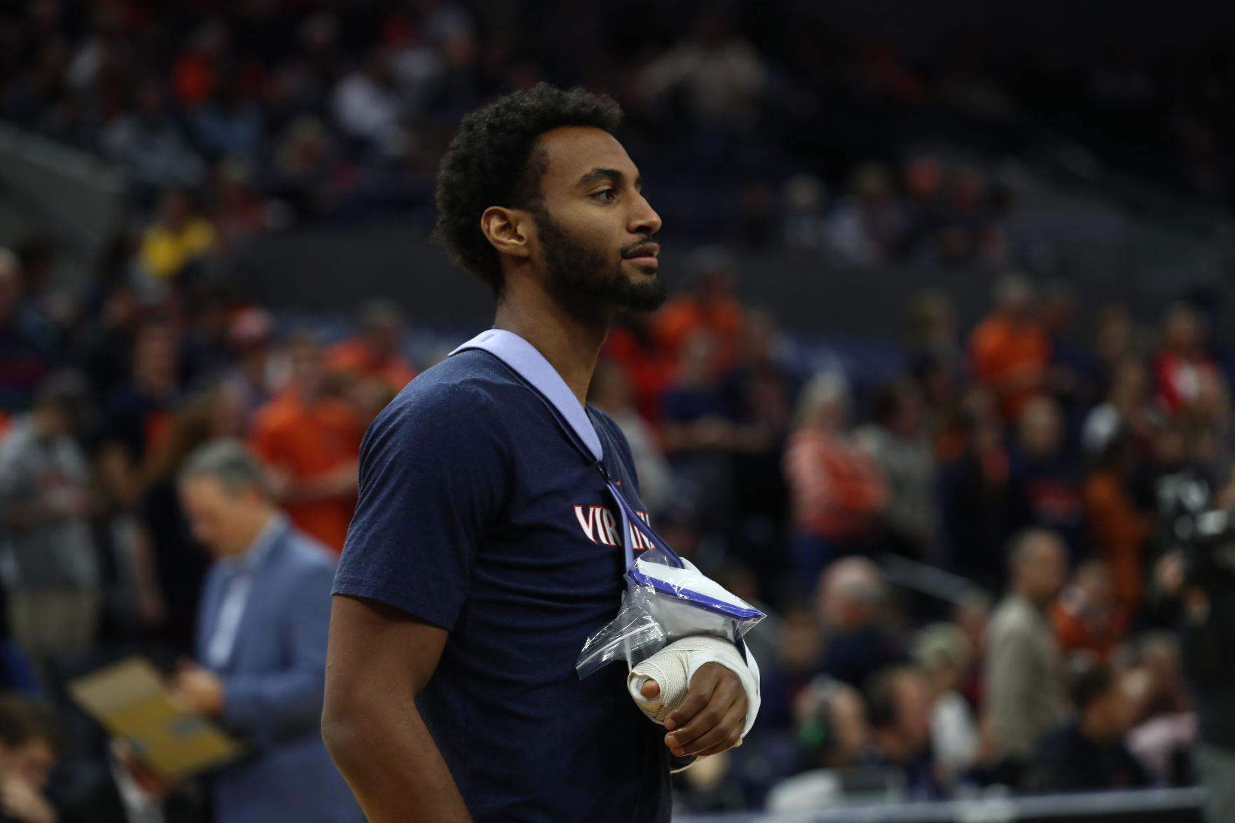 20191127_cdp_sports_uvabasketball144.JPG